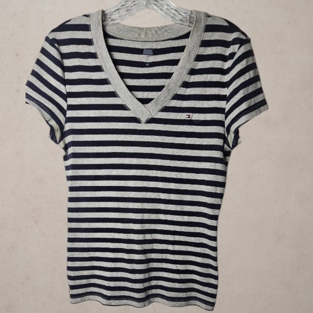 Women's Tommy Hilfiger Large Striped Navy and Gray Pull-over T-Shirt T2